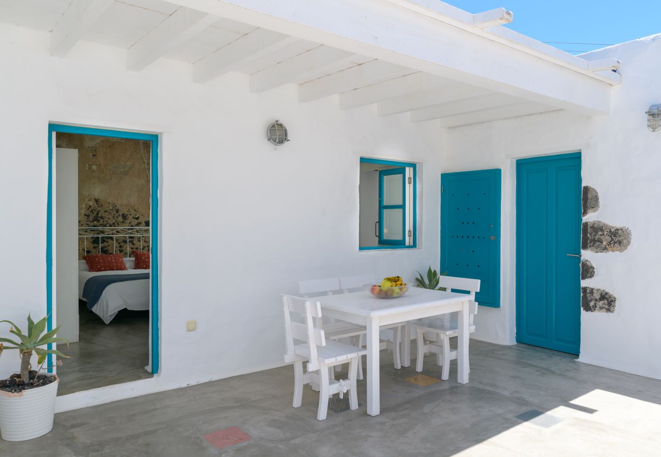 Apartment in Punta Mujeres - Casa el Alto: Lava