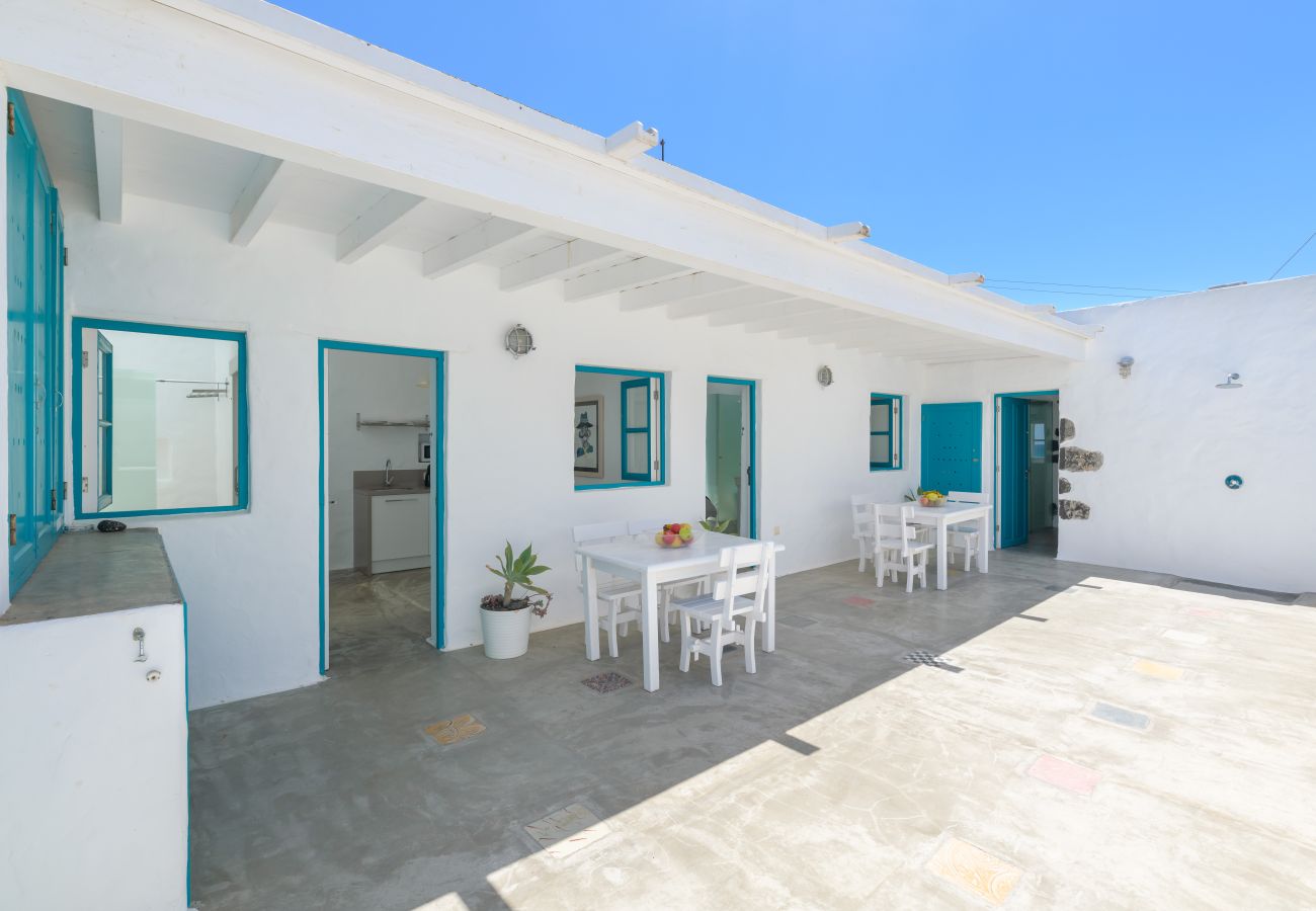 Apartment in Punta Mujeres - Casa el Alto: Lava