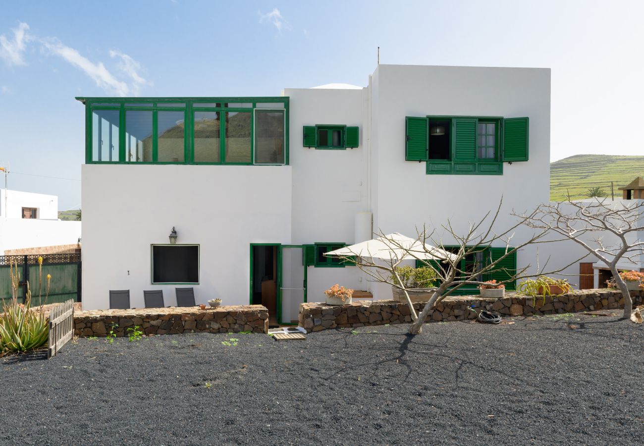 House in Haría - Casa Crisana