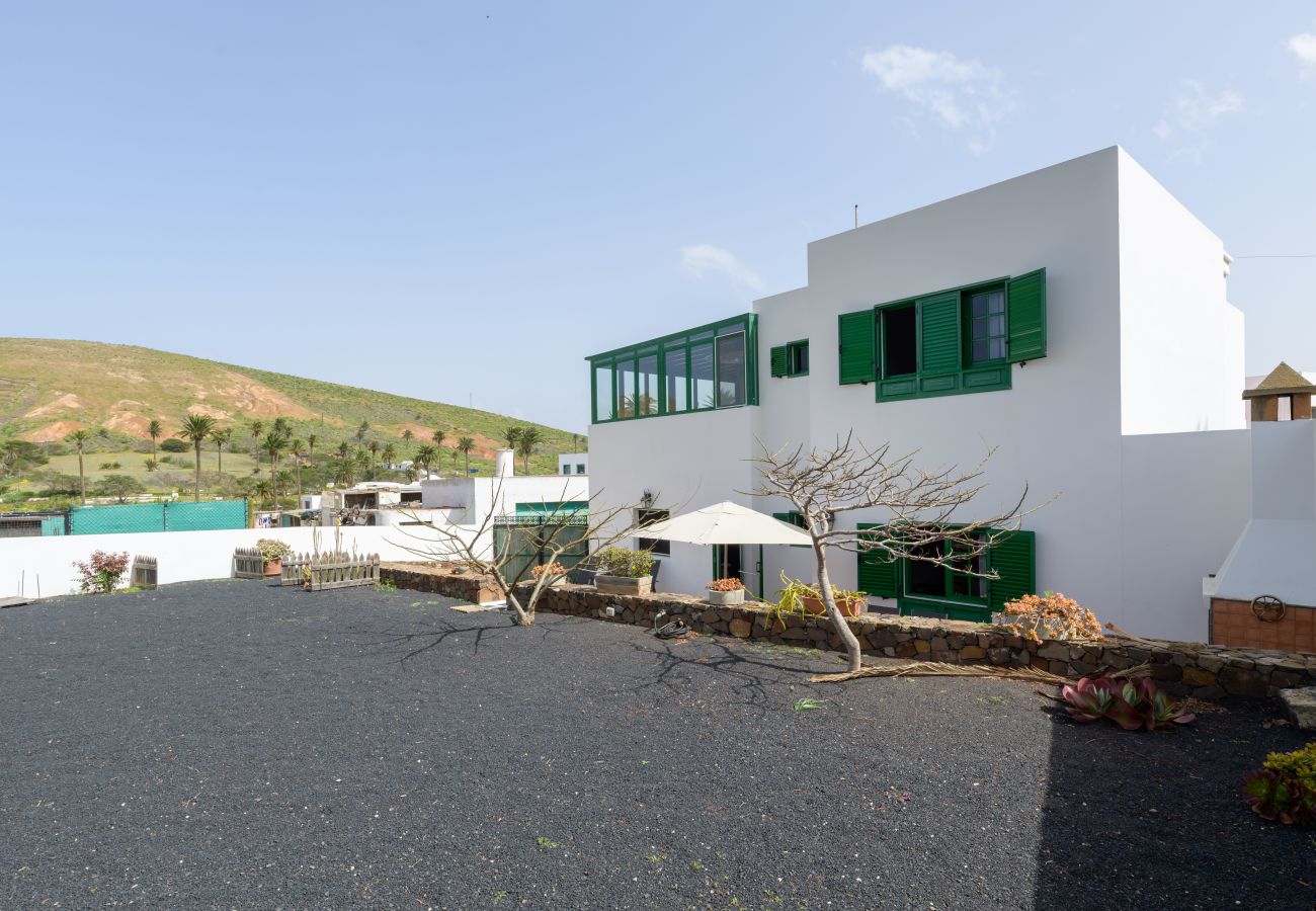 House in Haría - Casa Crisana