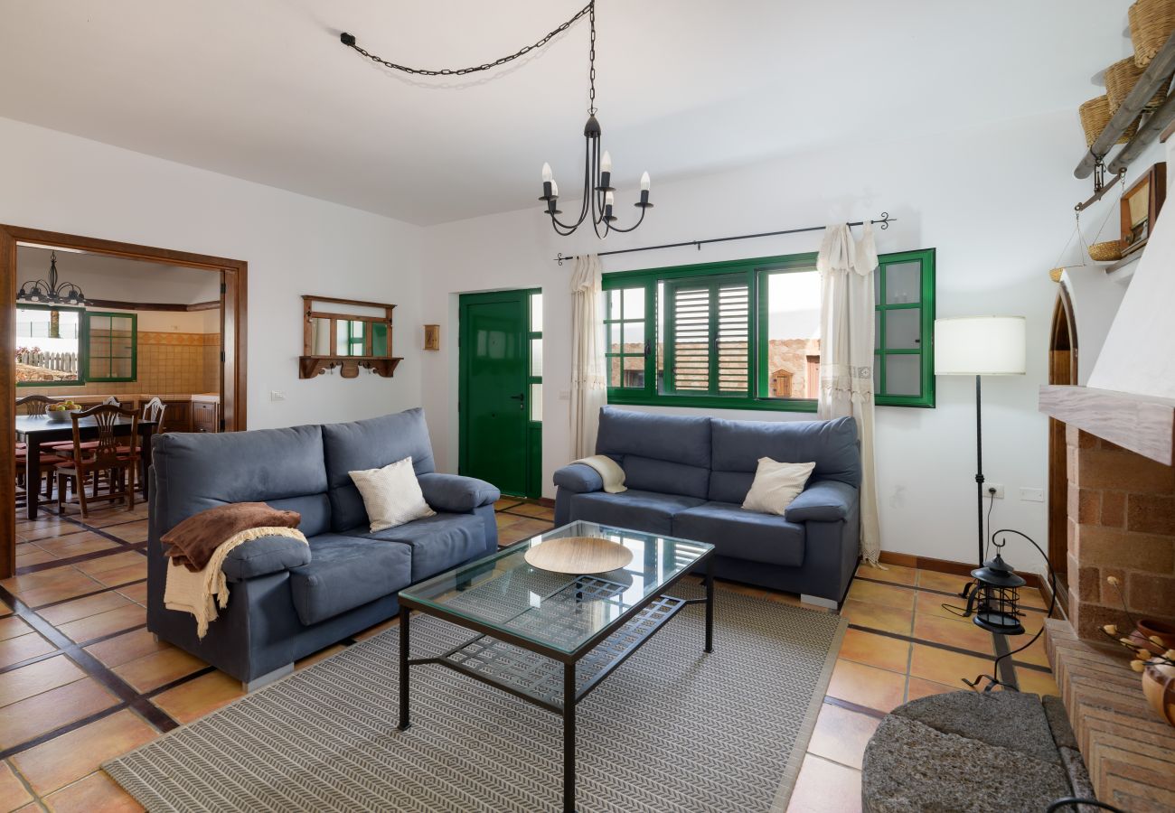 House in Haría - Casa Crisana